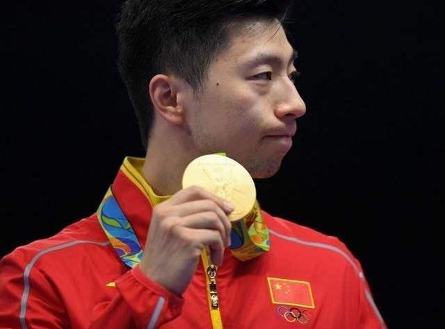 阵容深度不 阵容深度不